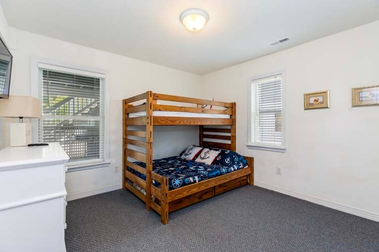 Ground Floor Pyramid Bunk with Private Bath