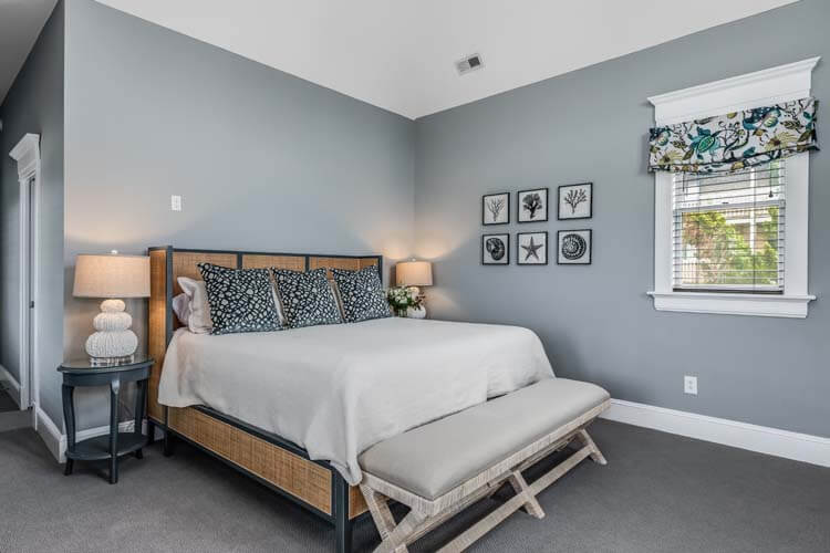 1st Floor King with Private Bath