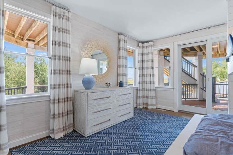 1st Floor Queen-over-Queen Bunk with Private Bath