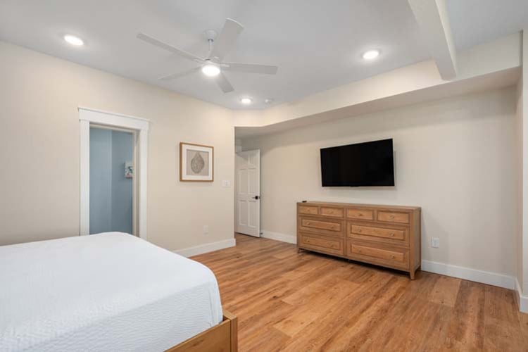 Ground Floor King & Twin/Trundle with Private Bath (9)