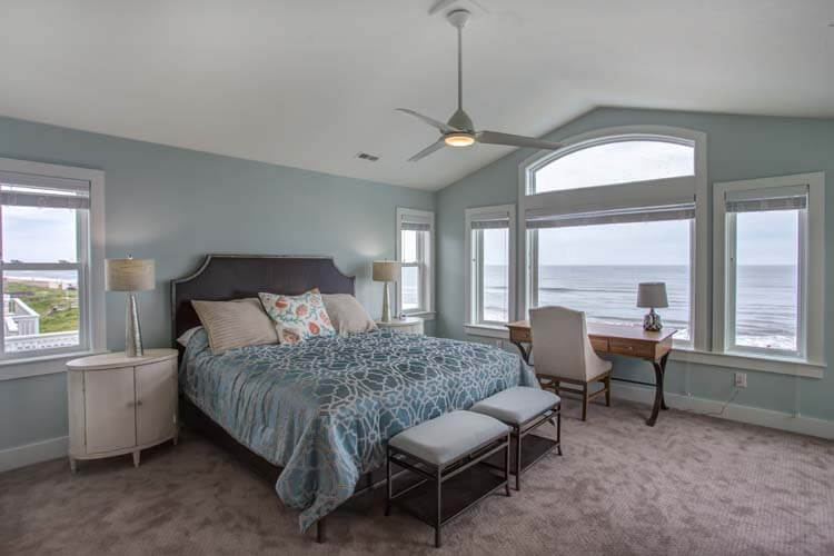 2nd Floor King with Private Bath