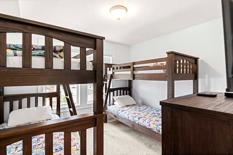 1st Floor Twin Bunks Bedroom