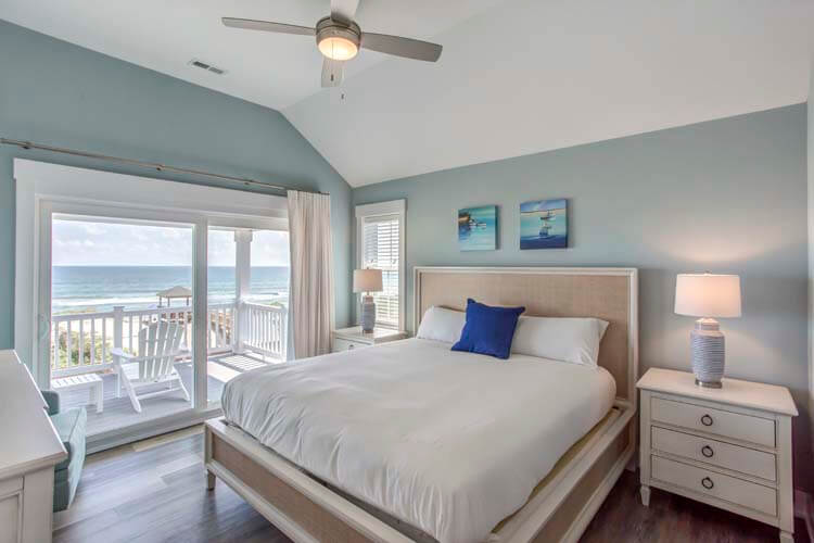 2nd Floor King with Private Bath