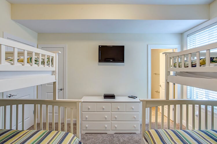 Ground Floor Pyramid Bunks with Private Bath