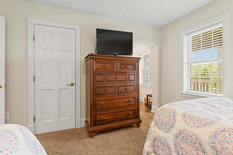 Ground Floor Doubles with Private Bath