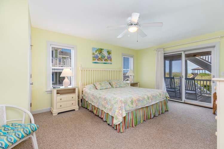 1st Floor King with Private Bath