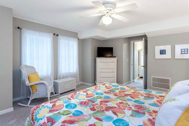 Ground Floor King with Private Bath