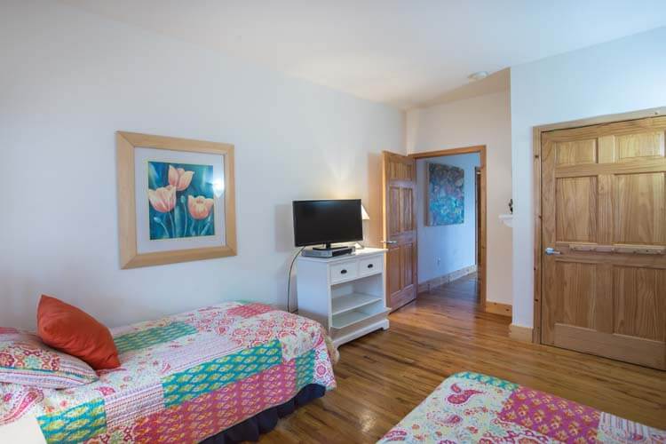 1st Floor Twins Bedroom