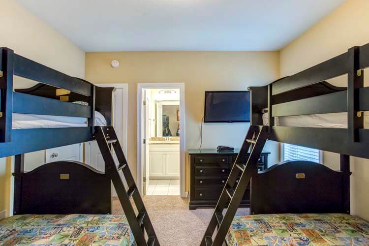 Ground Floor Pyramid Bunks with Private Bath