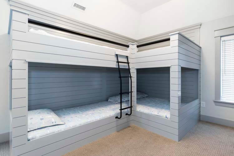 2nd Floor Twin & Double Bunk with Private Bath