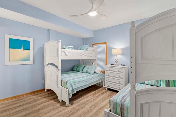 Ground Floor Pyramid Bunks with Private Bath