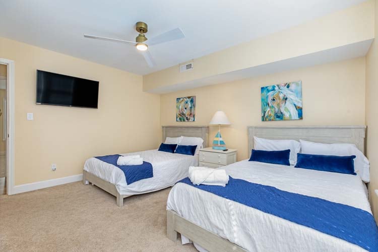 Ground Floor Doubles with Private Bath