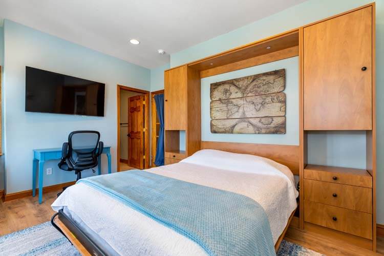 1st Floor Queen Murphy Bed with Private Bath