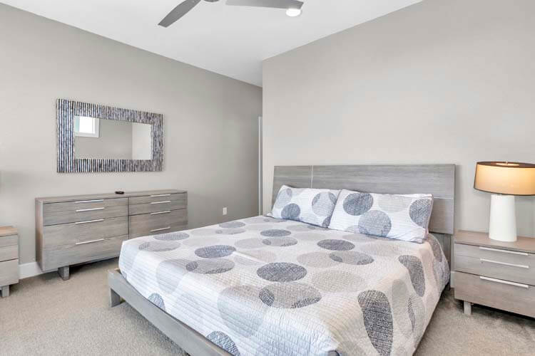 1st Floor King with Private Bath