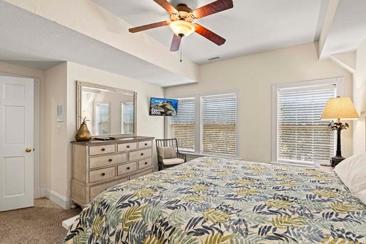 Ground Floor King with Private Bath