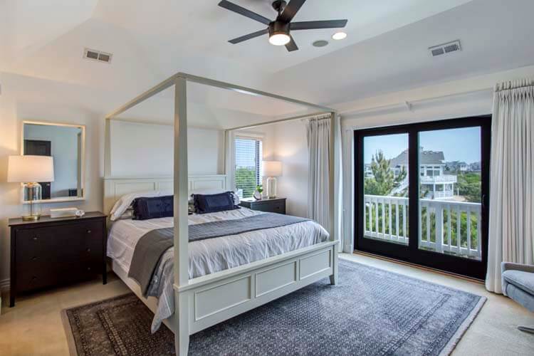 2nd Floor King with Private Bath