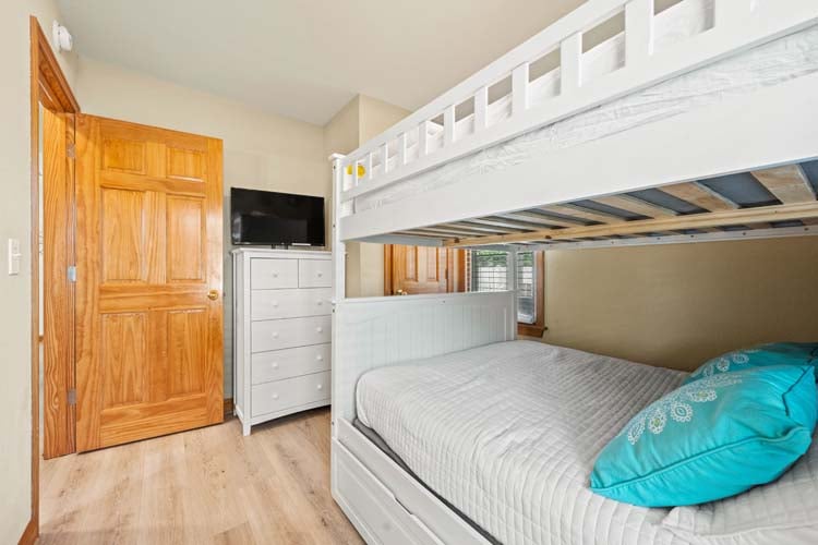 Ground Floor Double Bunk/Trundle Bedroom