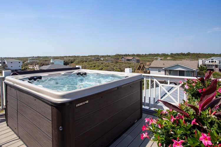 Rooftop Deck with Hot Tub