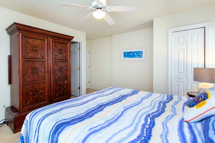 1st Floor King with Private Bath