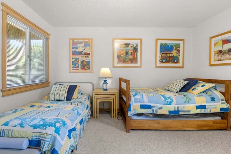 1st Floor Two Twins Bedroom