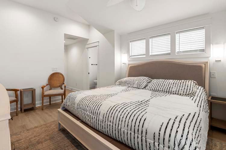 2nd Floor King with Private Bath (2)