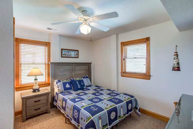 Ground Floor Queen with Shared Bath