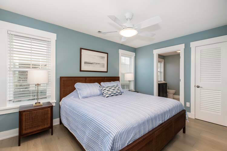 2nd Floor King with Private Bath (1)