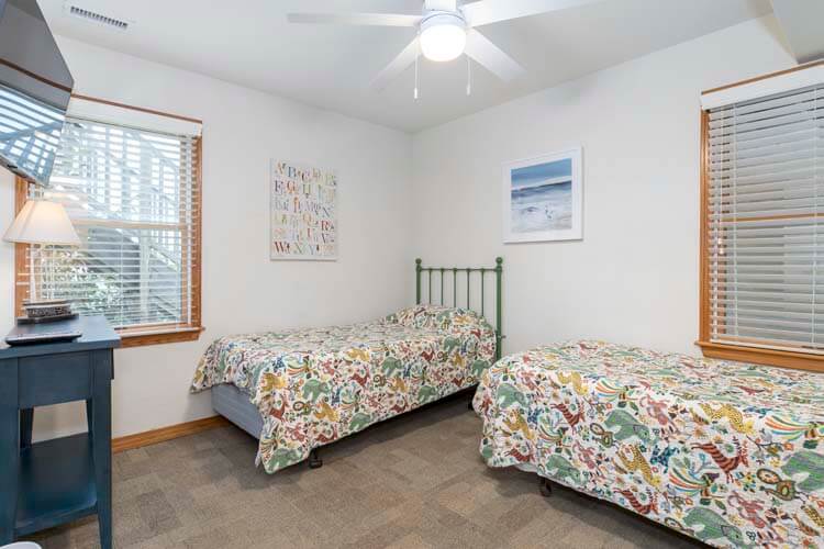 Ground Floor Twins with Shared Bath