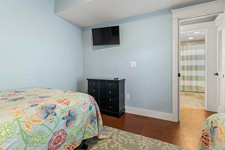 Ground Floor Doubles Bedroom #10