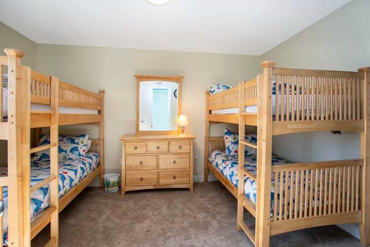 1st Floor Twin Bunks with Shared Bath