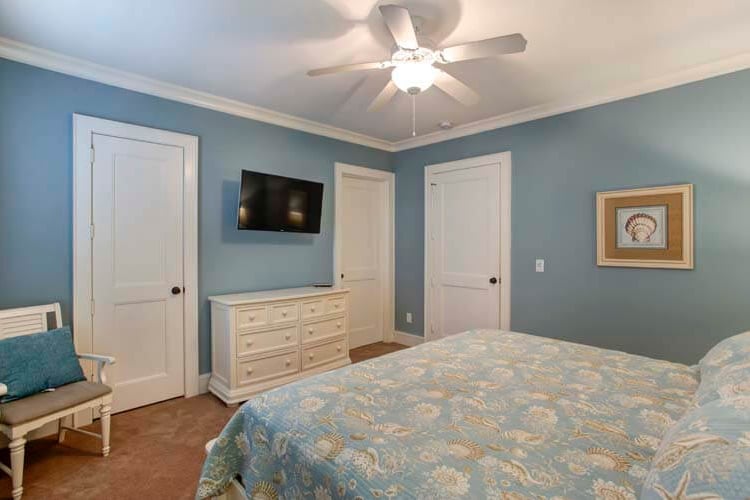 Ground Floor King with Private Bath