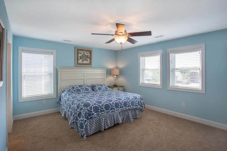 2nd Floor King with Private Bath