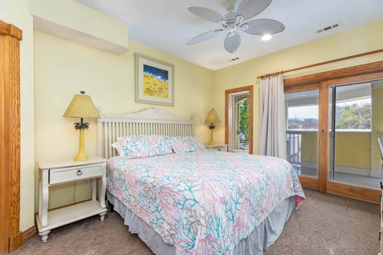 Ground Floor King with Private Bath