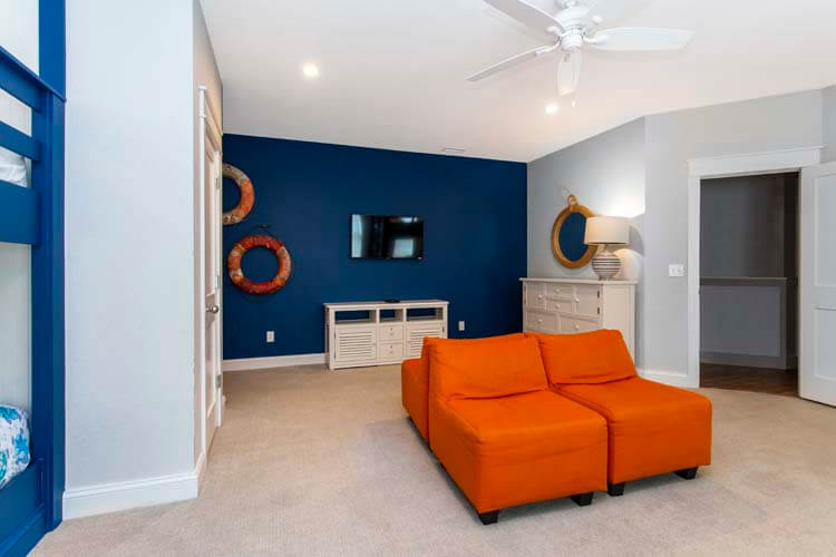 Ground Floor Bunk Room with Private Bath (25)