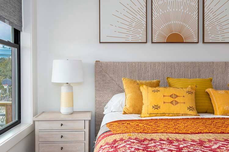 1st Floor King with Private Bath