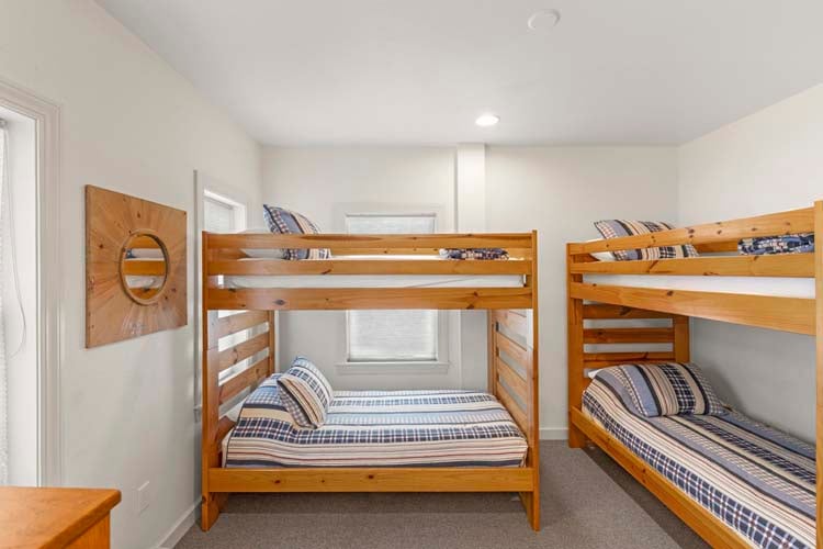 Ground Floor Twin Bunks with Shared Bath (11)