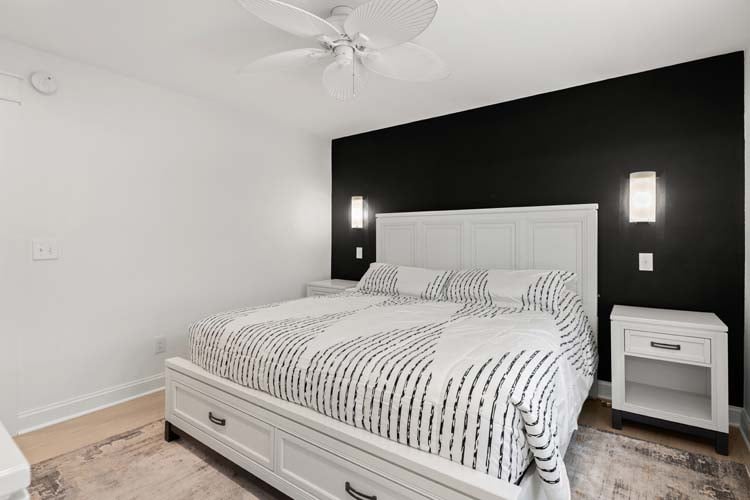 2nd Floor King with Private Bath (6)