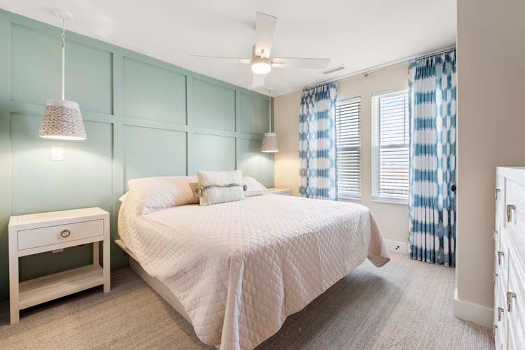 2nd Floor King with Private Bath | Twilight