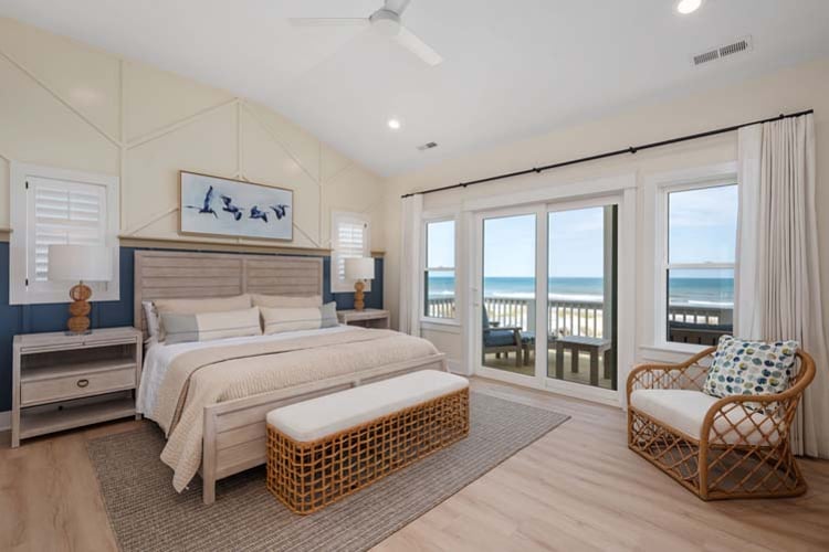 2nd Floor King with Private Bath (1)