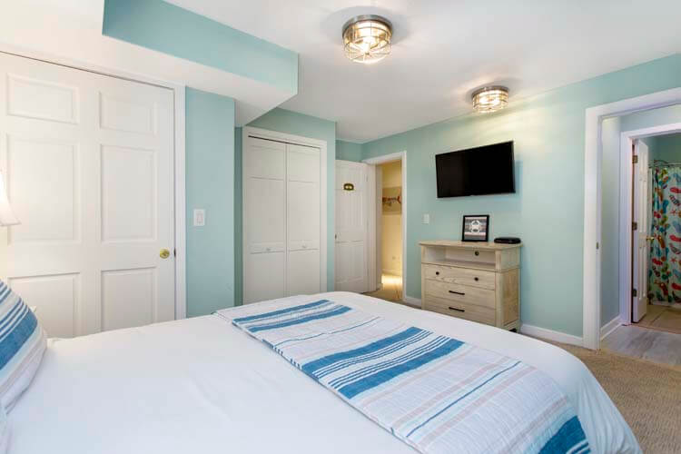 Ground Floor Family Suite with Private Bath