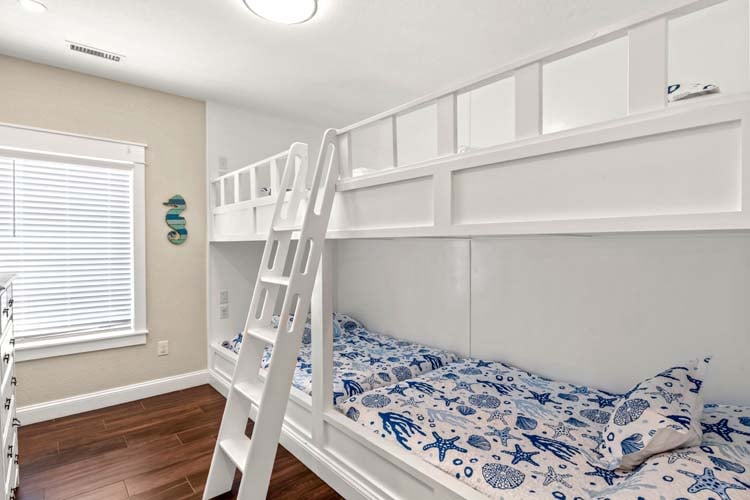 1st Floor Double Bunks with Shared Bath