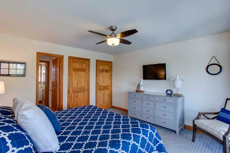 1st Floor King with Private Bath and Deck Access