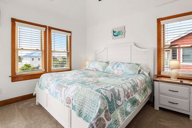 2nd Floor King with Private Bath