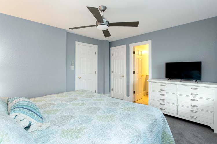Ground Floor King with Private Bath
