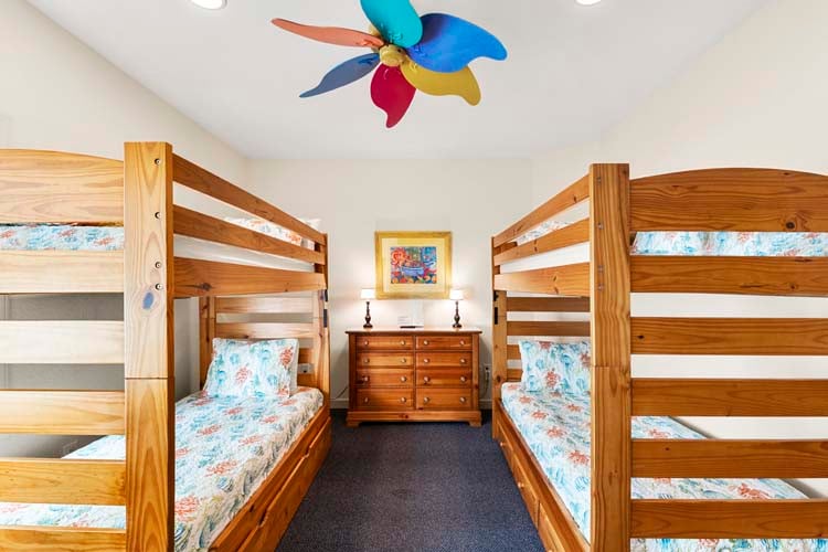 1st Floor Twin Bunks with Private Bath (3)