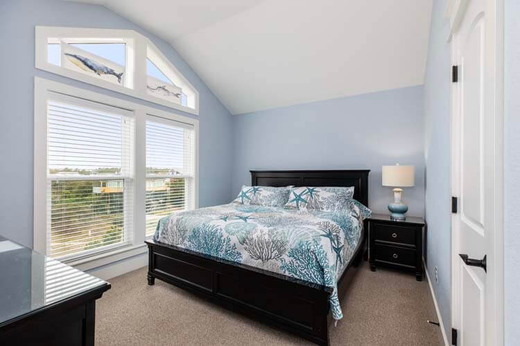 2nd Floor King with Private Bath #3