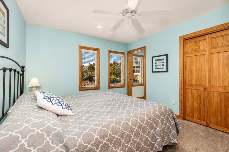 1st Floor King with Private Bath