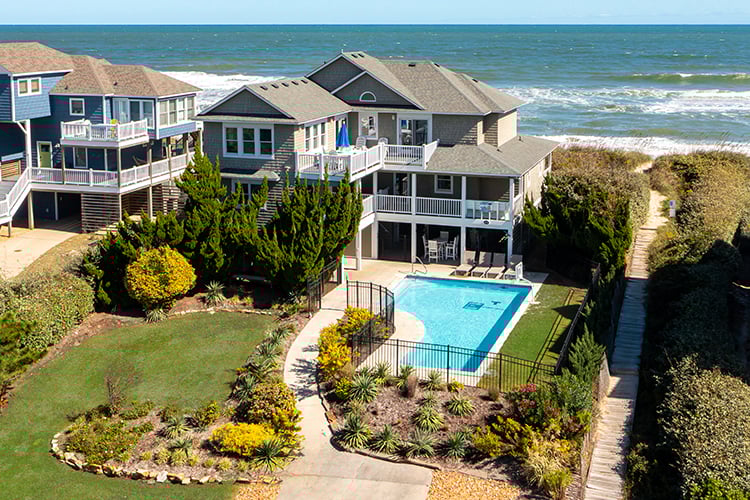 5 BR : 4.1 BA in DUCK