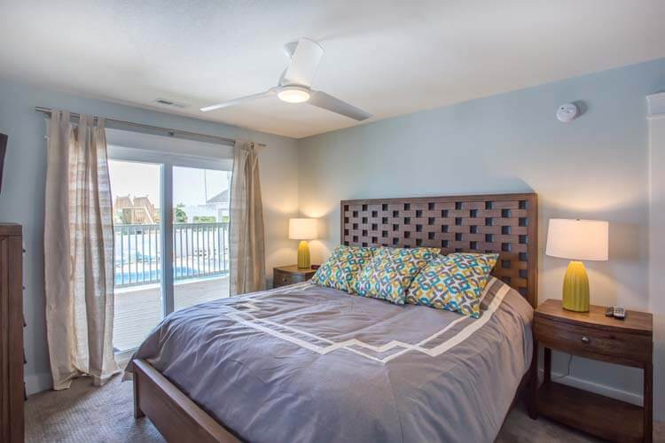 Ground Floor King with Private Bath