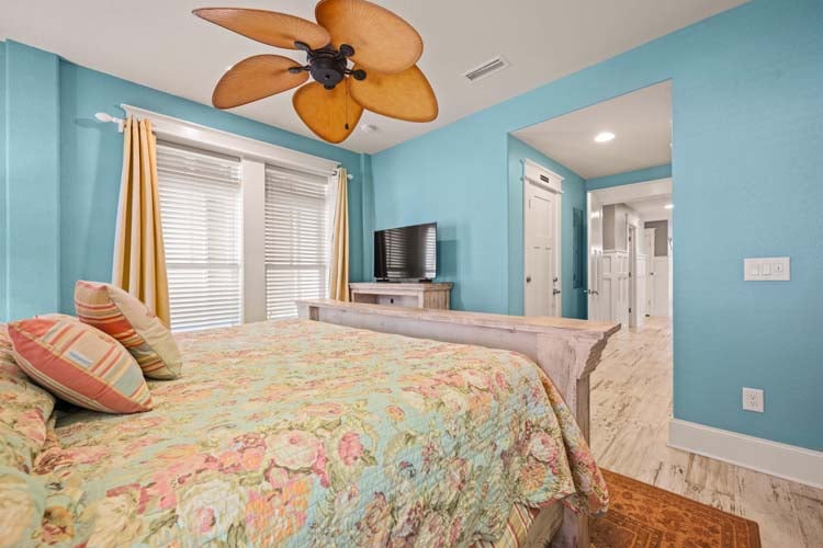 Ground Floor King with Private Bath